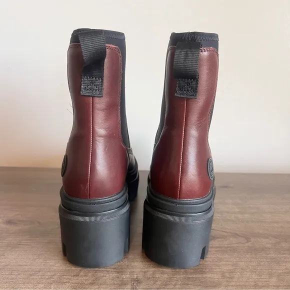 TIMBERLAND Everleigh Chelsea Women's Boot Size 10 SKU#243196