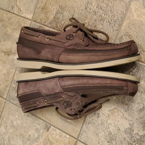 Timberland Men's Classic 2-Eye Boat Shoes 9.5 brown genuine leather