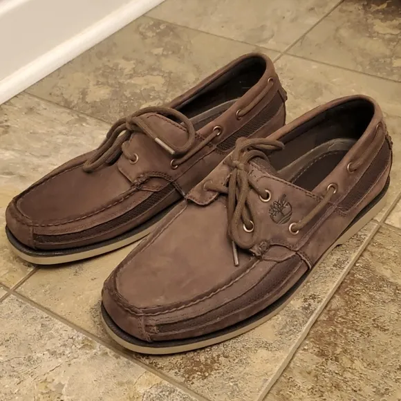 Timberland Men's Classic 2-Eye Boat Shoes 9.5 brown genuine leather