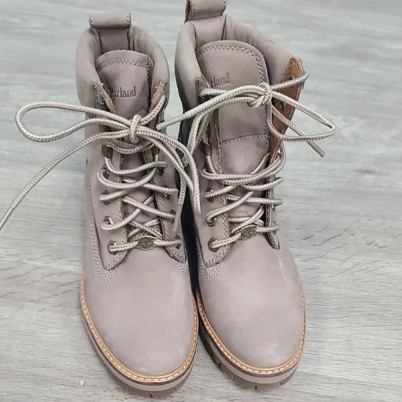 Timberland Women's Lace-Up Boots Size 6.5 NEW