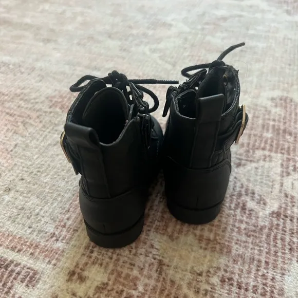 Toddler combat boots