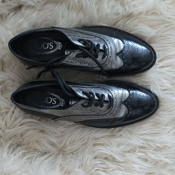 Tod’s Womens Lace-Up Oxford shoes/black leather