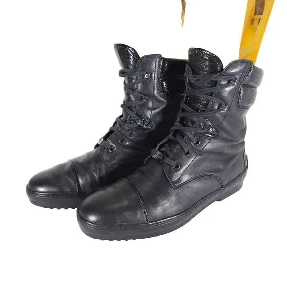 Tod's Women's US8,5-9 Black Leather Lace-up Cap Toe Vibram Sole Combat Boots