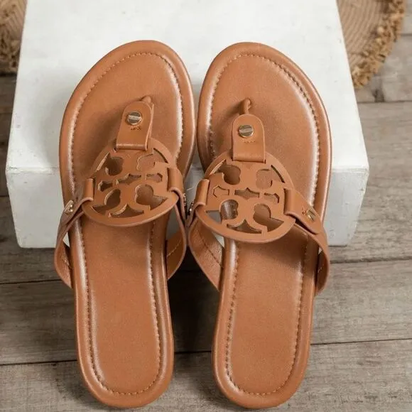 Toe Post Flats White Summer Sandals Size 6 New