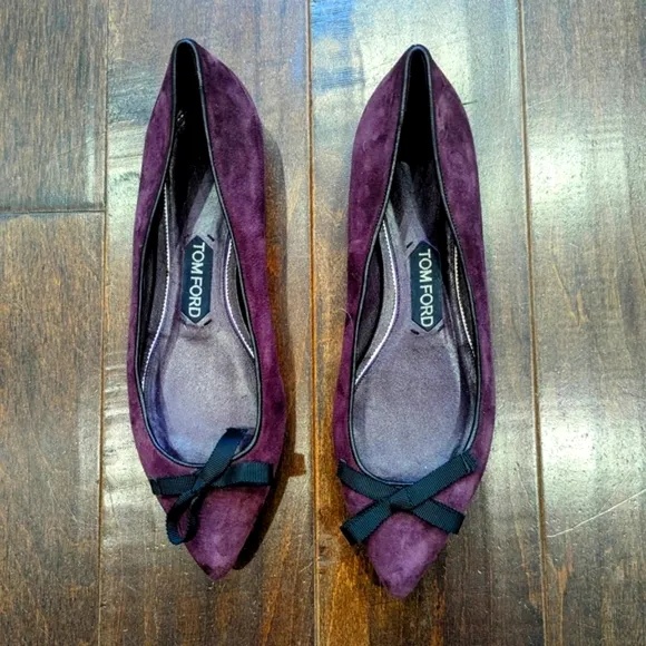 Tom Ford Plum Suede Pointy- Toe Flats W/ Black Grosgrain Bow. EU Size 39.5