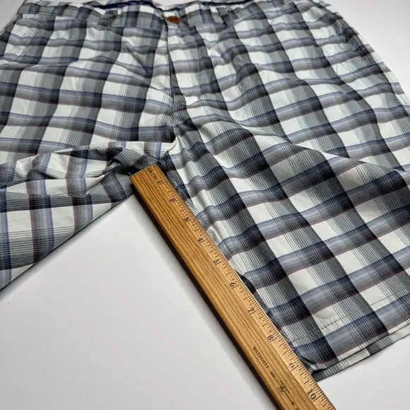 Tommy Bahama Plaid Stretch Shorts Preppy Classic Nautical Coastal Beach Bum Golf