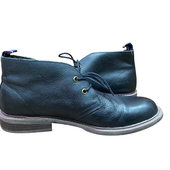 Tommy Hilfiger Chukka Boots Men’s Shoe Size 9 Black Leather Lace Up Ankle Boots