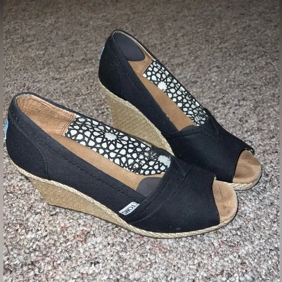 TOMS in box Michelle black wedges, peep toe size 8​