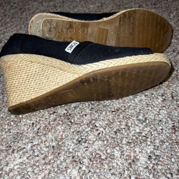 TOMS in box Michelle black wedges, peep toe size 8​