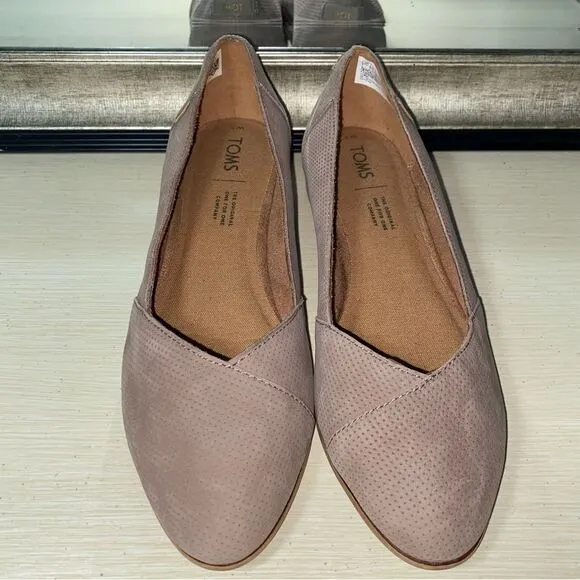 Tom’s Julie Flat Taupe Size W7