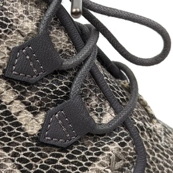 Toms Kala Lace Up Wedge Bootie Faux Snakeskin Reptile Print Gray Trendy size 7.5
