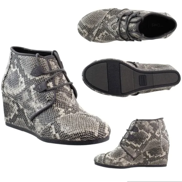 Toms Kala Lace Up Wedge Bootie Faux Snakeskin Reptile Print Gray Trendy size 7.5