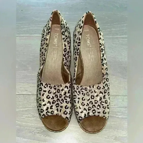 Toms Michelle Neutral Cheetah Peep Toe Wedges sz 9.5 W