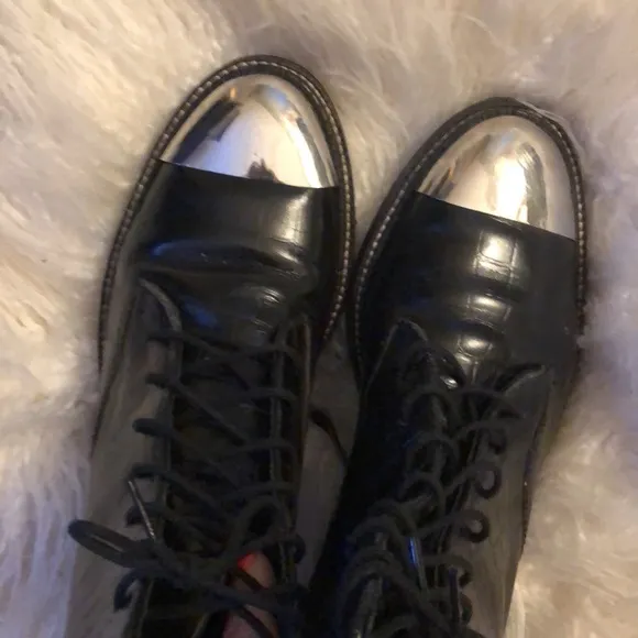 TOPSHOP Black Metal Silver Toe Lace Up Boots