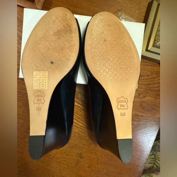 Tory Burch Benton Black Leather/Gold Logo Peep Toe Wedge Heels Size 8 $295