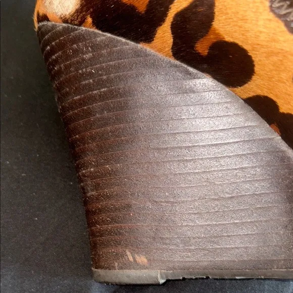 Tory Burch Brown and Black wedges Leopard Print