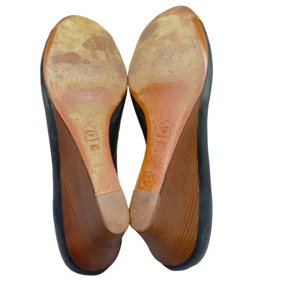 Tory Burch Cami Black Leather Wedges with Gold Metallic Toe Size 9