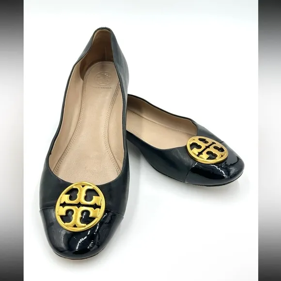 Tory Burch Chelsea Ballet Flats Napa Leather Black Gold Medallion cap toe 9.5M