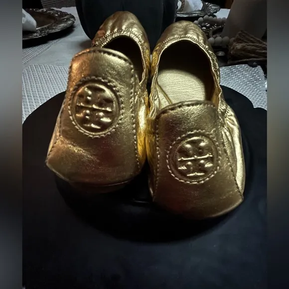 Tory Burch Eddie Ballet Flats Color:Metallic Gold Size:9.5 Great Condition
