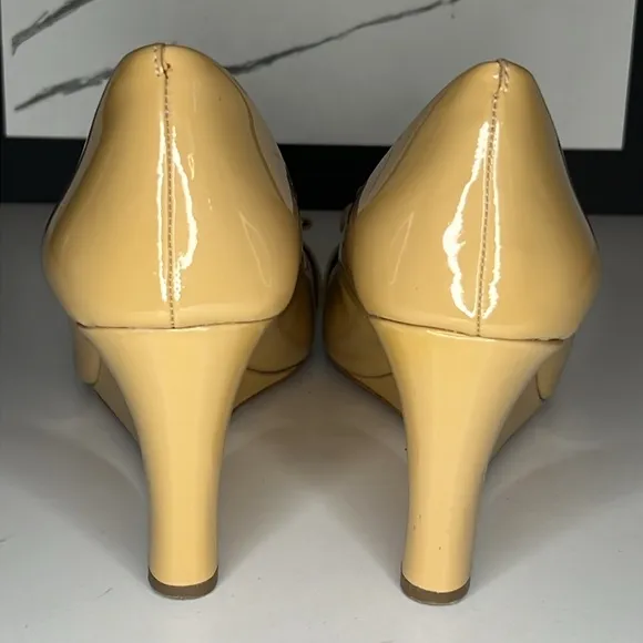 Tory Burch Patent Leather Camel Trudy Peep-Toe Wedges Women’s Size 7.5 M