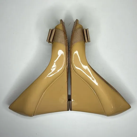 Tory Burch Patent Leather Camel Trudy Peep-Toe Wedges Women’s Size 7.5 M