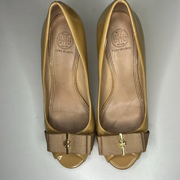 Tory Burch Patent Leather Camel Trudy Peep-Toe Wedges Women’s Size 7.5 M