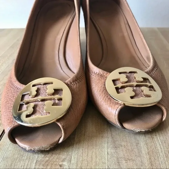 TORY BURCH Peep Toe Wedge Pump Sally 2 Leather Heels Tan Gold Shoes