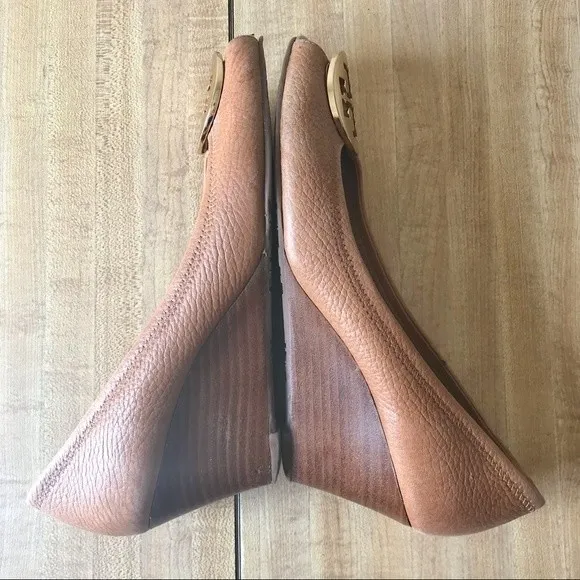 TORY BURCH Peep Toe Wedge Pump Sally 2 Leather Heels Tan Gold Shoes