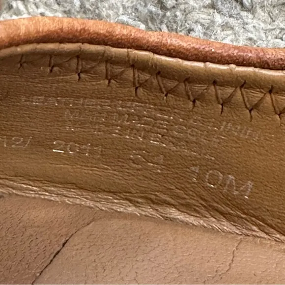 Tory Burch Sally Wedge Leather Camel Gold Logo Peep-toe Wedged Size 10M✨EUC✨