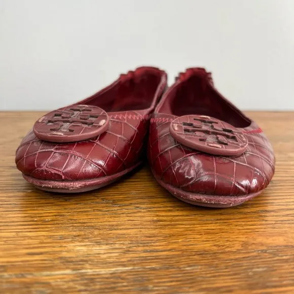 Tory Burch Size 8 • Minnie Dark Red Snake Minnie Flats Shoes Classic Logo.