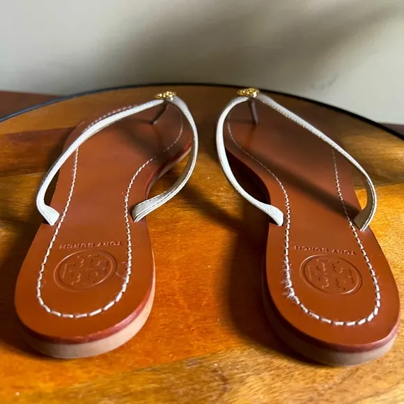 TORY BURCH Terra Thong Flip-Flop Sandals in Nude Beige Taupe | 6