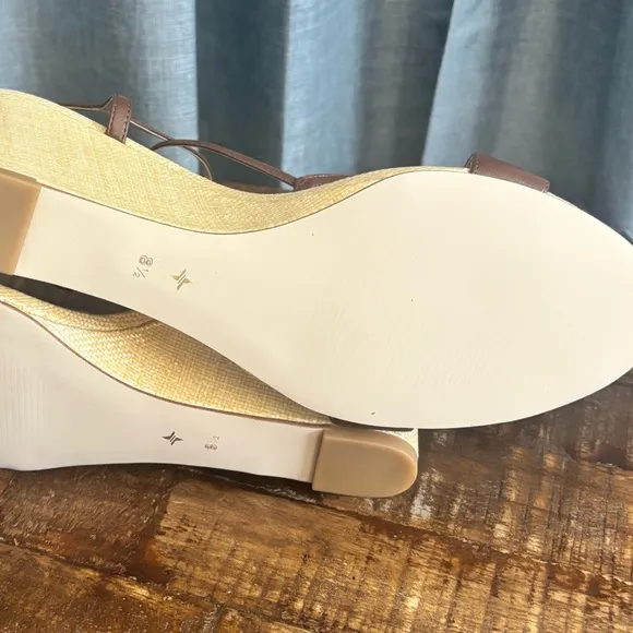 Tuckernuck Brown Leather Delphine Wedges NEW size 8.5