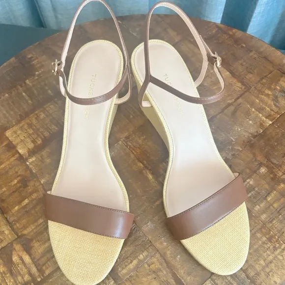 Tuckernuck Brown Leather Delphine Wedges NEW size 8.5