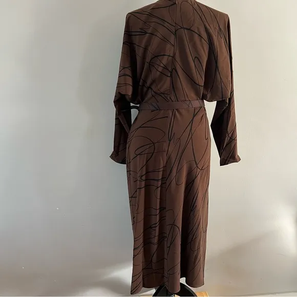 Tuckernuck Twombly bex belted midi dress Ladies size medium Brown swirl