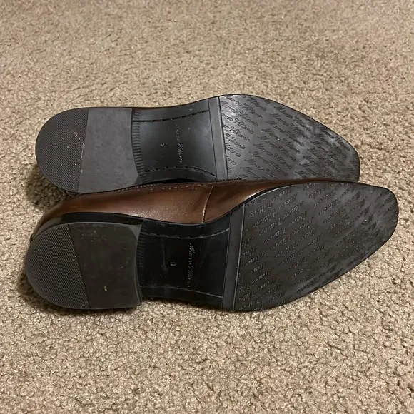 Two-tone Brown Wingtip Dress Shoes