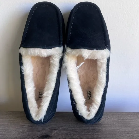 Ugg Ascot Black Slipper Kids Size 5 #B1146