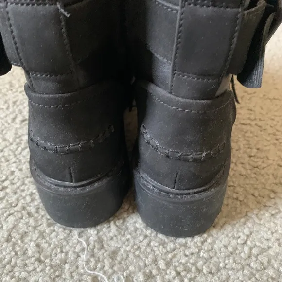 UGG Ashton Lace Up Combat Boots NWOB