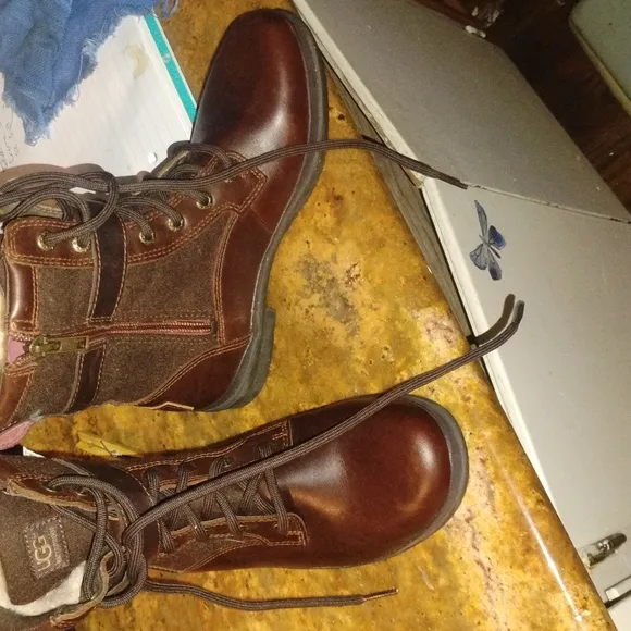 UGG Brown Leather Lace-Up Boots
