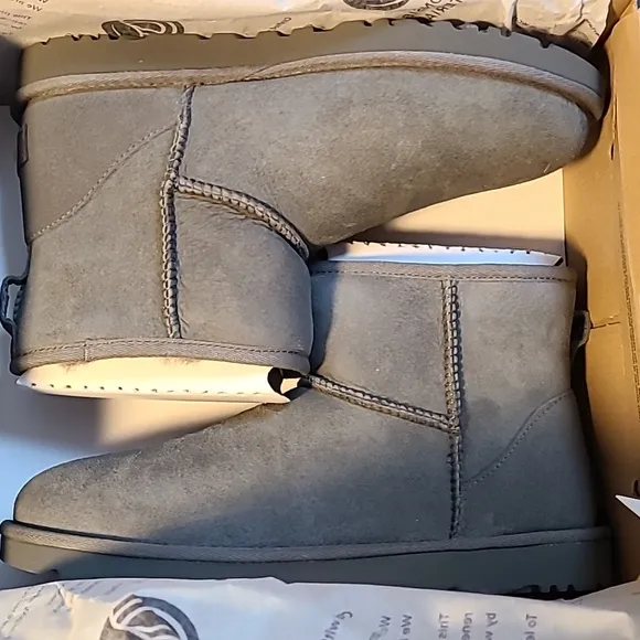 UGG Classic mini ii boot, gray, size 10, new in box