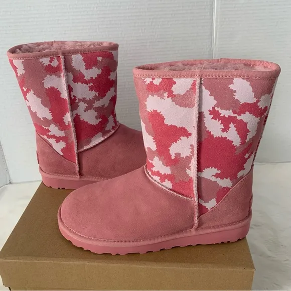 UGG CLASSIC SHORT JAGGED CAMO BOOT