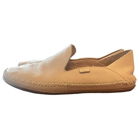 Ugg Eloide Women’s Loafers Moccasins  Size 10