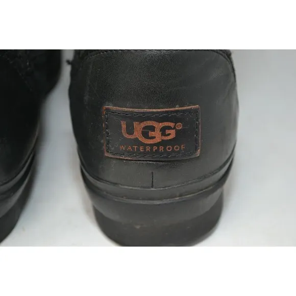 UGG Elvia Leather Women's Boots Sz US 8.5 Black Lined Lace-Up Snow Boots 1018473