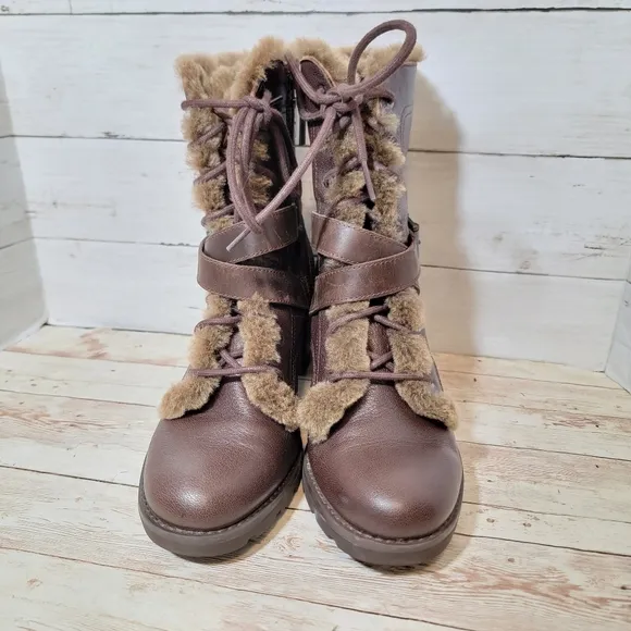UGG Ingrid lace-up boots