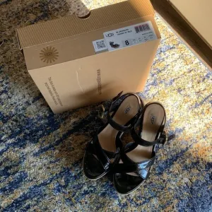 UGG Jackilyn Black Patent leather wedges