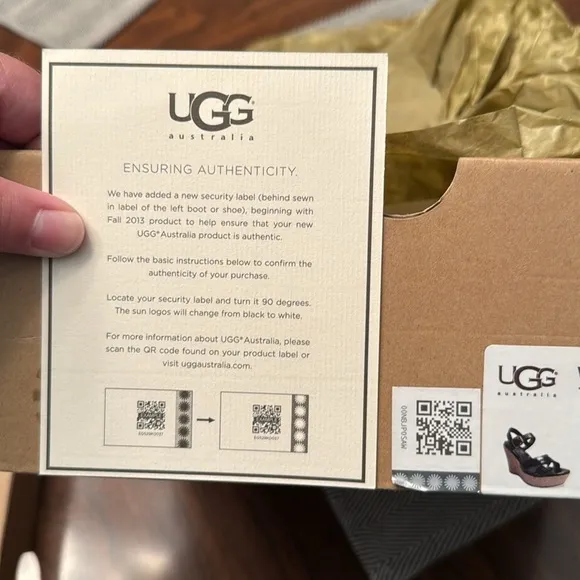 UGG Jackilyn Black Patent leather wedges