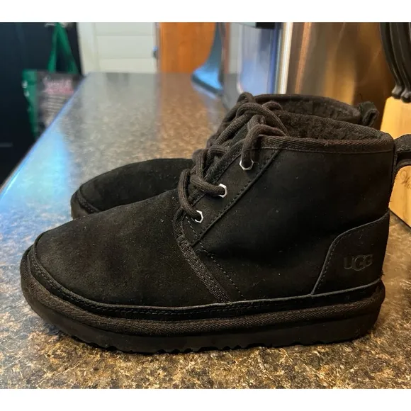 UGG Kids Neumel Lace Up Boots Black