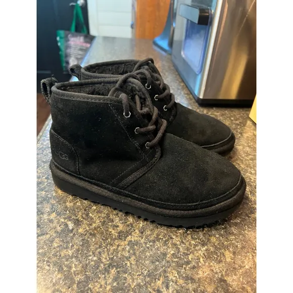 UGG Kids Neumel Lace Up Boots Black