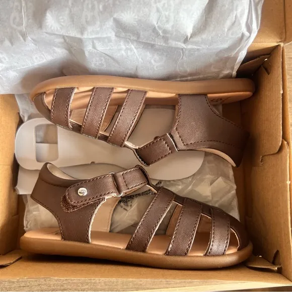 UGG Kolding Youth Sandal NEW Size 10