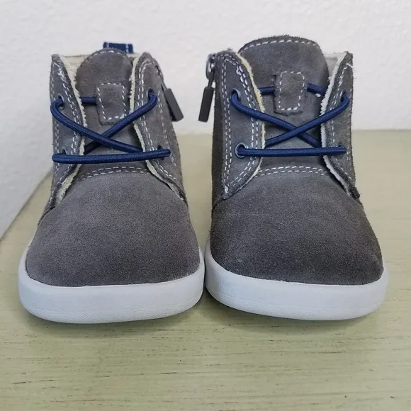 UGG Kristjan Chukka Boots