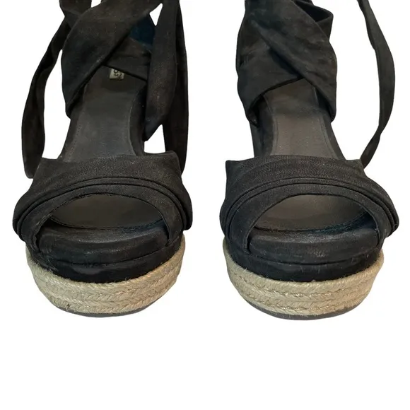 UGG | Lucy Black Wedges